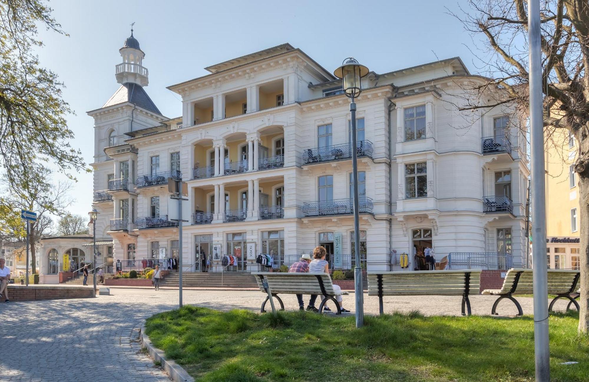 Villa Seeschloss ゼーバート・ヘリングスドルフ エクステリア 写真